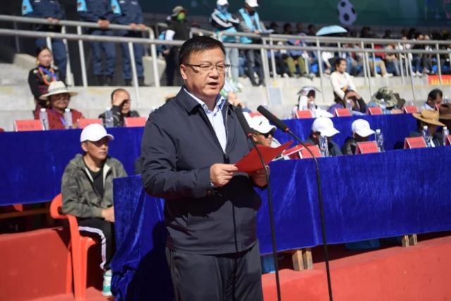 正式递交转会申请！曼联意中人铁心离队，红魔即将迎来中场第2签